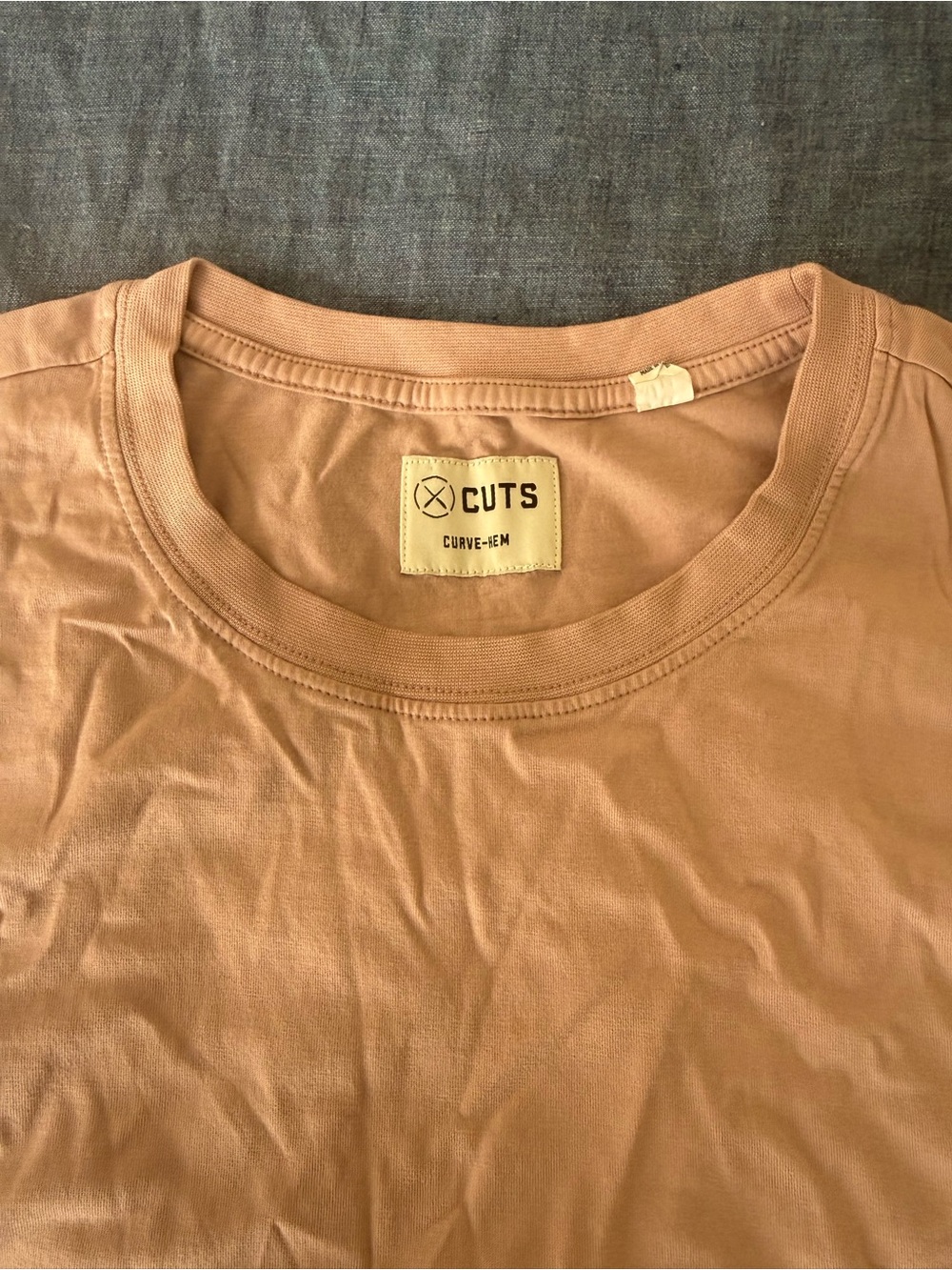 Cuts Clothing Men's Short Sleeve Tee in Dusty Peach